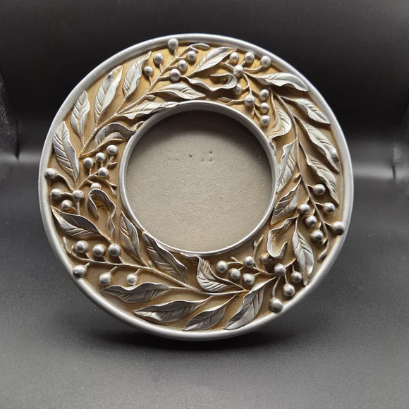 Decorative Silver and Gold Round Frame - Picture 2 of 5